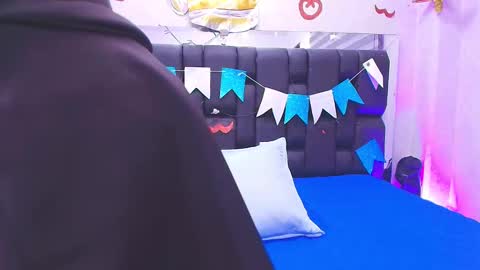 Aura  online show from September 27, 11:59 am