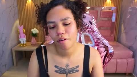 Snapshot of canela_s1 chatting on October 25, 8:47 pm canela_s1 online show from October 25, 8:47 pm