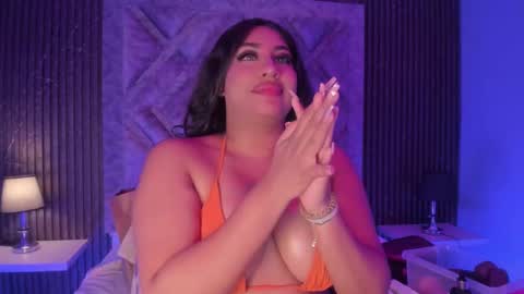 GABRIELA LOPEZ online show from February 12, 7:02 am