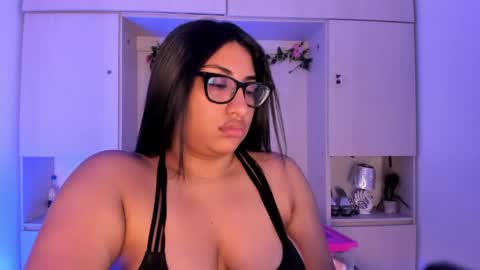 GABRIELA LOPEZ online show from May 19, 8:15 pm