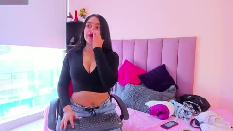 Snapshot of canndy_lover chatting on May 23, 12:53 pm canndy_lover online show from May 23, 12:53 pm