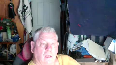 canoelicker69 online show from September 26, 1:37 pm