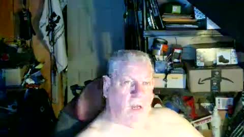 canoelicker69 online show from October 6, 10:34 am