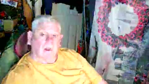 Snapshot of canoelicker69 chatting on May 23, 6:45 pm canoelicker69 online show from May 23, 6:45 pm