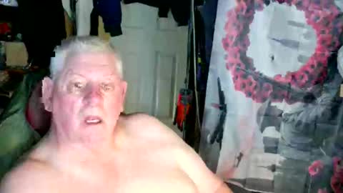 Snapshot of canoelicker69 chatting on May 28, 5:21 pm canoelicker69 online show from May 28, 5:21 pm