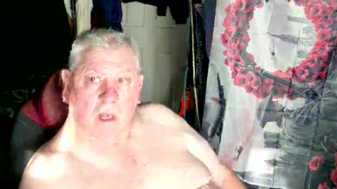 Snapshot of canoelicker69 chatting on May 30, 12:35 pm canoelicker69 online show from May 30, 12:35 pm