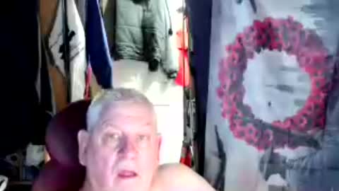 Snapshot of canoelicker69 chatting on June 25, 7:18 pm canoelicker69 online show from June 25, 7:18 pm