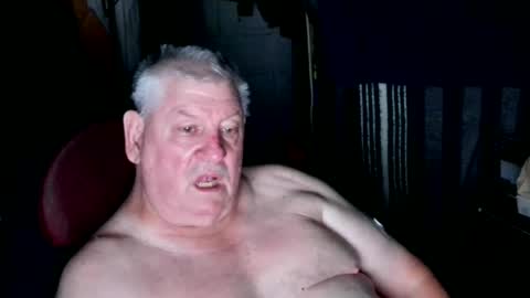 Snapshot of canoelicker69 chatting on July 14, 9:03 am canoelicker69 online show from July 14, 9:03 am