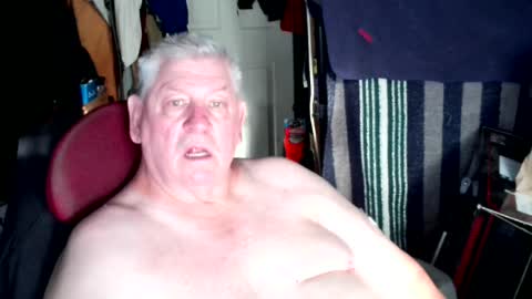 Snapshot of canoelicker69 chatting on July 15, 11:48 am canoelicker69 online show from July 15, 11:48 am