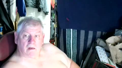Snapshot of canoelicker69 chatting on July 29, 7:34 pm canoelicker69 online show from July 29, 7:34 pm