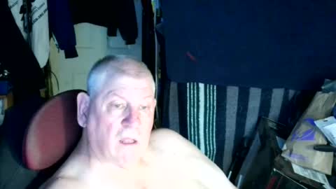 Snapshot of canoelicker69 chatting on August 1, 7:13 pm canoelicker69 online show from August 1, 7:13 pm