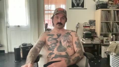 cantleavethehouse online show from March 3, 6:01 pm