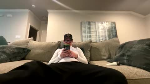 Snapshot of captaincumgun chatting on March 21, 5:12 am Captaincumgun online show from March 21, 5:12 am