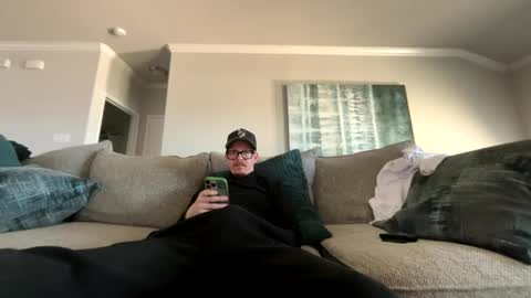 Snapshot of captaincumgun chatting on March 22, 5:16 pm Captaincumgun online show from March 22, 5:16 pm