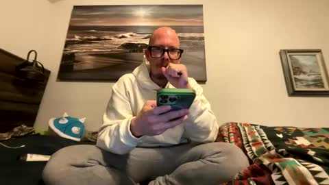 Snapshot of captaincumgun chatting on April 5, 4:53 am Captaincumgun online show from April 5, 4:53 am