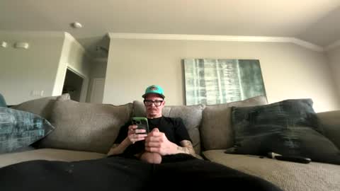 Snapshot of captaincumgun chatting on April 16, 6:30 pm Captaincumgun online show from April 16, 6:30 pm