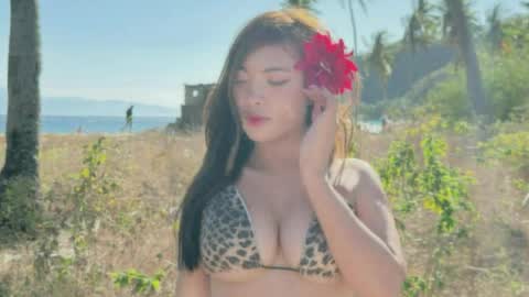 Yumi Aera online show from April 22, 5:47 pm
