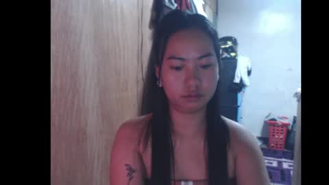 Snapshot of caramel_6974 chatting on May 18, 11:54 pm Caramel online show from May 18, 11:54 pm