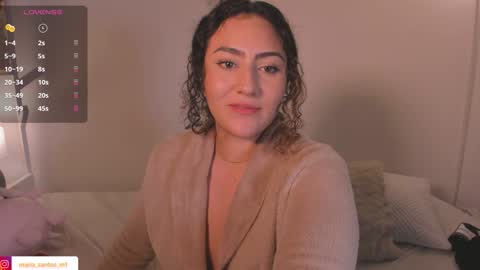 Snapshot of caramel__ chatting on December 21, 1:58 am  Mara  online show from December 21, 1:58 am