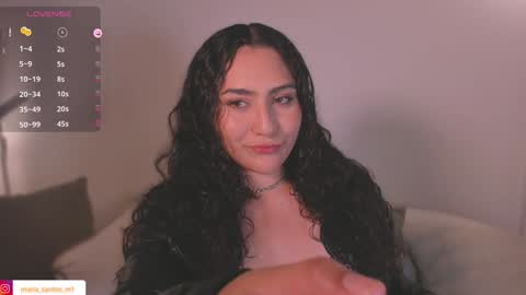 Snapshot of caramel__ chatting on January 18, 11:22 pm  Mara  online show from January 18, 11:22 pm