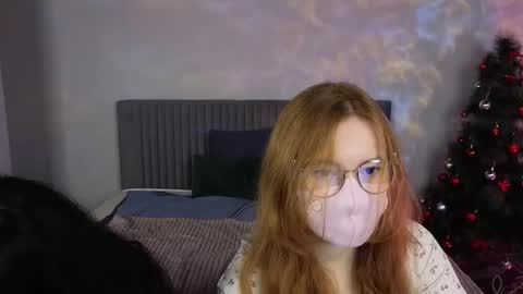 Snapshot of caramelcigarettesss chatting on December 14, 1:11 am Lira and online show from December 14, 1:11 am