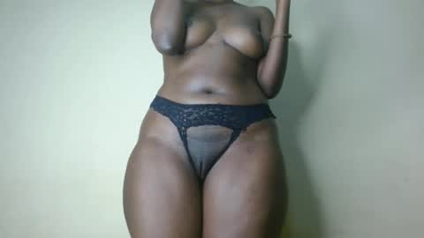 Snapshot of caramelebony_ chatting on March 7, 3:39 pm caramelebony_ online show from March 7, 3:39 pm