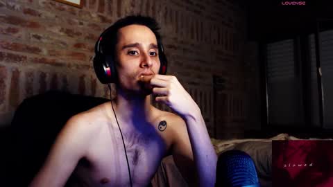 carameltoy4 online show from March 13, 11:11 pm