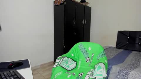 Carlos and Cristian  online show from October 22, 8:41 pm