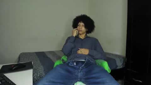 Carlos and Cristian  online show from February 2, 3:05 am