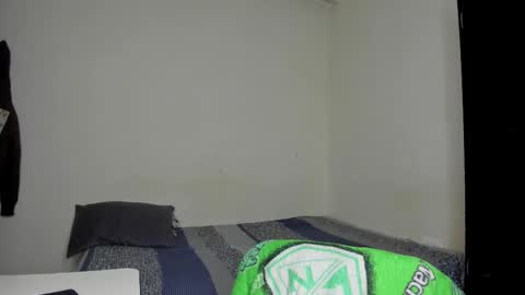 Carlos and Cristian  online show from February 7, 3:32 am