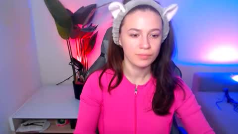 Snapshot of care_sensual chatting on February 6, 4:50 am Mary online show from February 6, 4:50 am