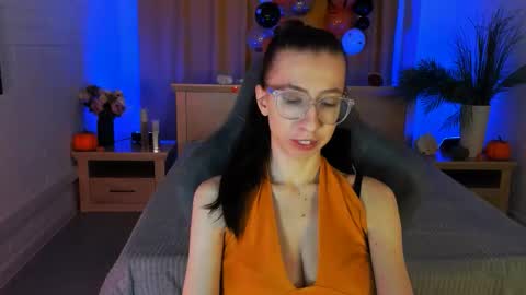 careyjonas online show from October 23, 5:33 pm