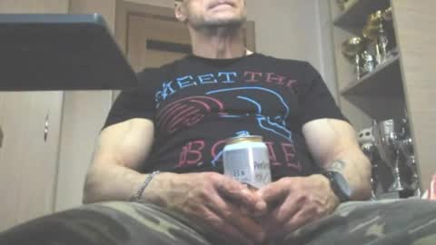 Snapshot of carin_the_body chatting on May 8, 6:57 pm Laz online show from May 8, 6:57 pm