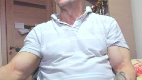 Snapshot of carin_the_body chatting on May 18, 3:07 pm Laz online show from May 18, 3:07 pm