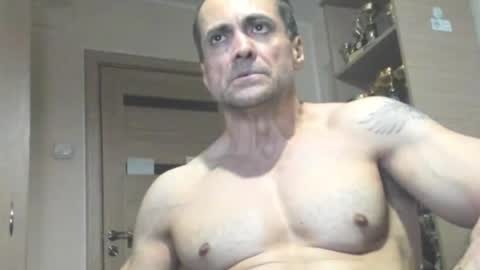 Snapshot of carin_the_body chatting on June 3, 6:46 pm Laz online show from June 3, 6:46 pm