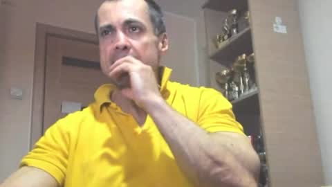 Snapshot of carin_the_body chatting on June 4, 6:52 am Laz online show from June 4, 6:52 am