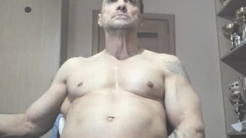 Snapshot of carin_the_body chatting on June 18, 9:14 am Laz online show from June 18, 9:14 am