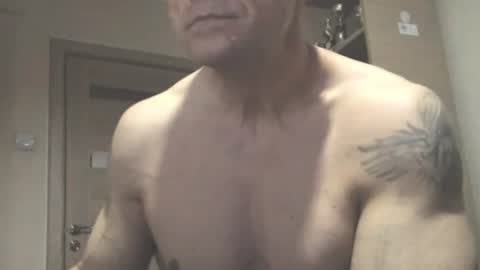 Snapshot of carin_the_body chatting on June 19, 12:09 pm Laz online show from June 19, 12:09 pm