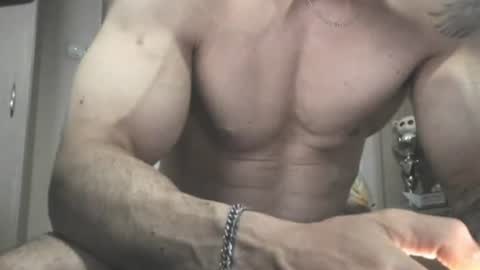 Snapshot of carin_the_body chatting on July 27, 5:53 pm Laz online show from July 27, 5:53 pm