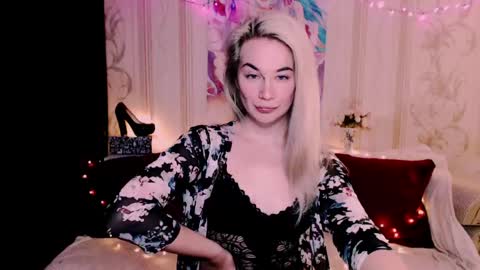 Carin online show from March 12, 1:56 am