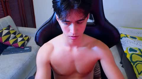 carl_dixon online show from November 17, 9:31 pm