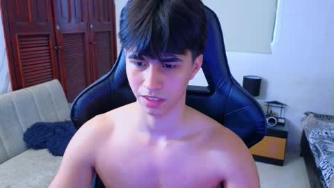 carl_dixon online show from December 14, 9:30 pm