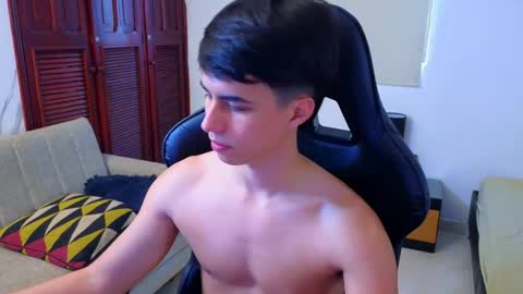 carl_dixon online show from April 27, 6:39 pm