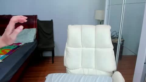 carla_bigcock09 online show from February 7, 1:01 pm