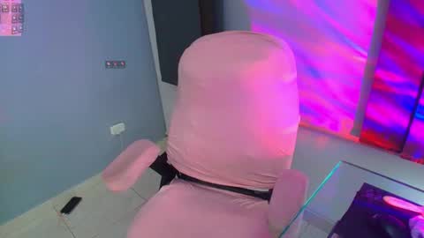 Snapshot of carla_rossi chatting on May 17, 7:39 am Carla online show from May 17, 7:39 am