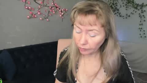 Snapshot of carla_vogue chatting on November 23, 3:06 am Carla Vogue online show from November 23, 3:06 am