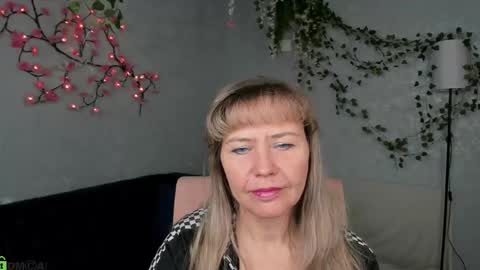 Snapshot of carla_vogue chatting on December 1, 10:53 am Carla Vogue online show from December 1, 10:53 am