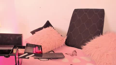 Carla Wet18 online show from November 26, 4:24 am