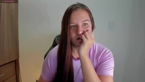 Snapshot of carlaa_smith chatting on September 25, 9:07 pm Carla Smith online show from September 25, 9:07 pm