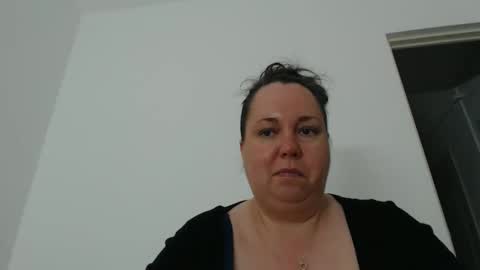 Snapshot of carlaruth chatting on April 20, 3:20 am Carlaruth online show from April 20, 3:20 am